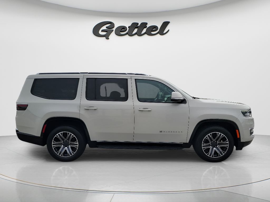 Used 2022 White Jeep Series III image 4