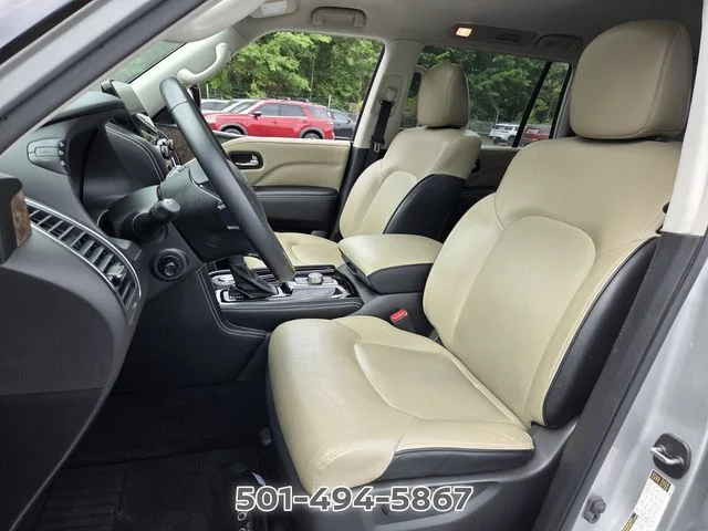 Used 2022 Silver INFINITI Premium Select image 9