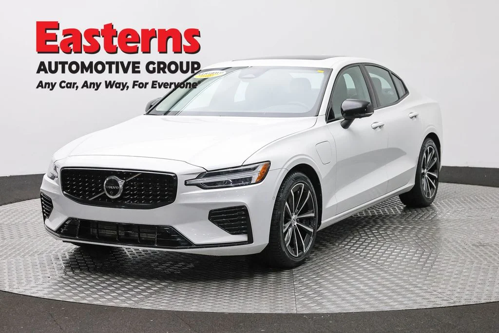 2023 Volvo S60 Recharge Plug-In Hybrid