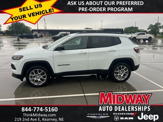 Certified Used 2024 White Jeep Latitude Lux image 2
