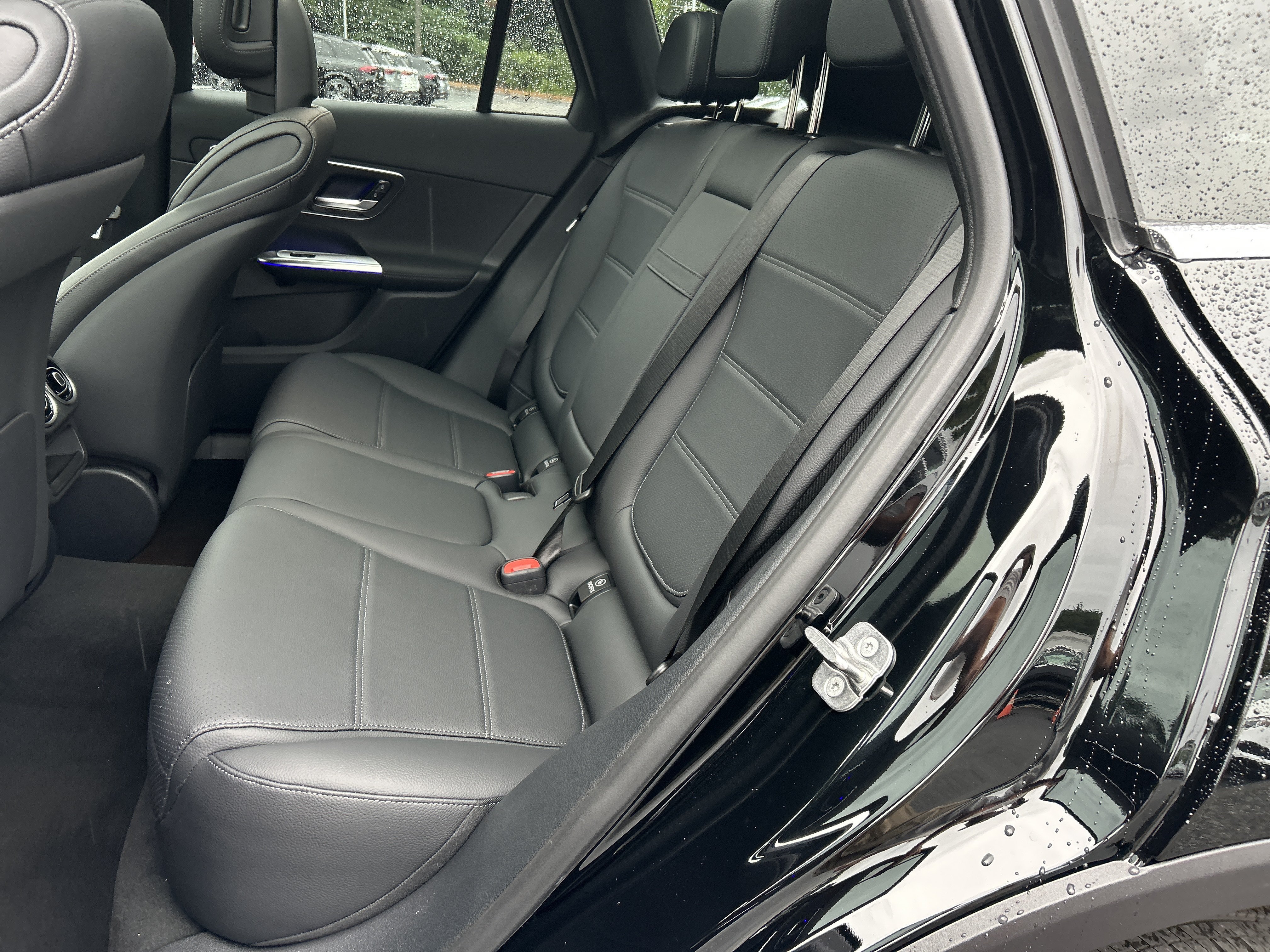 New 2026 Black Mercedes-Benz GLC 300 4MATIC® SUV image 37