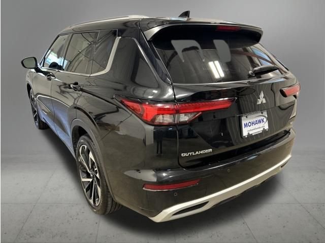 Used 2024 Black Diamond Mitsubishi SEL image 3