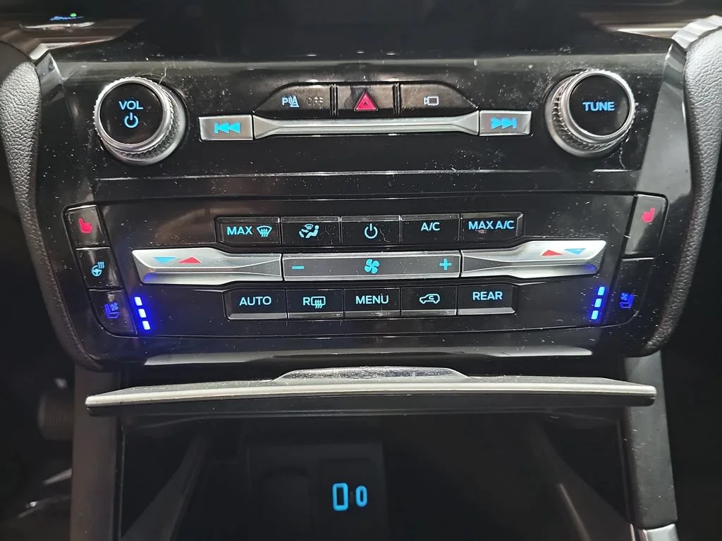 Used 2021 Blue Ford Limited image 27