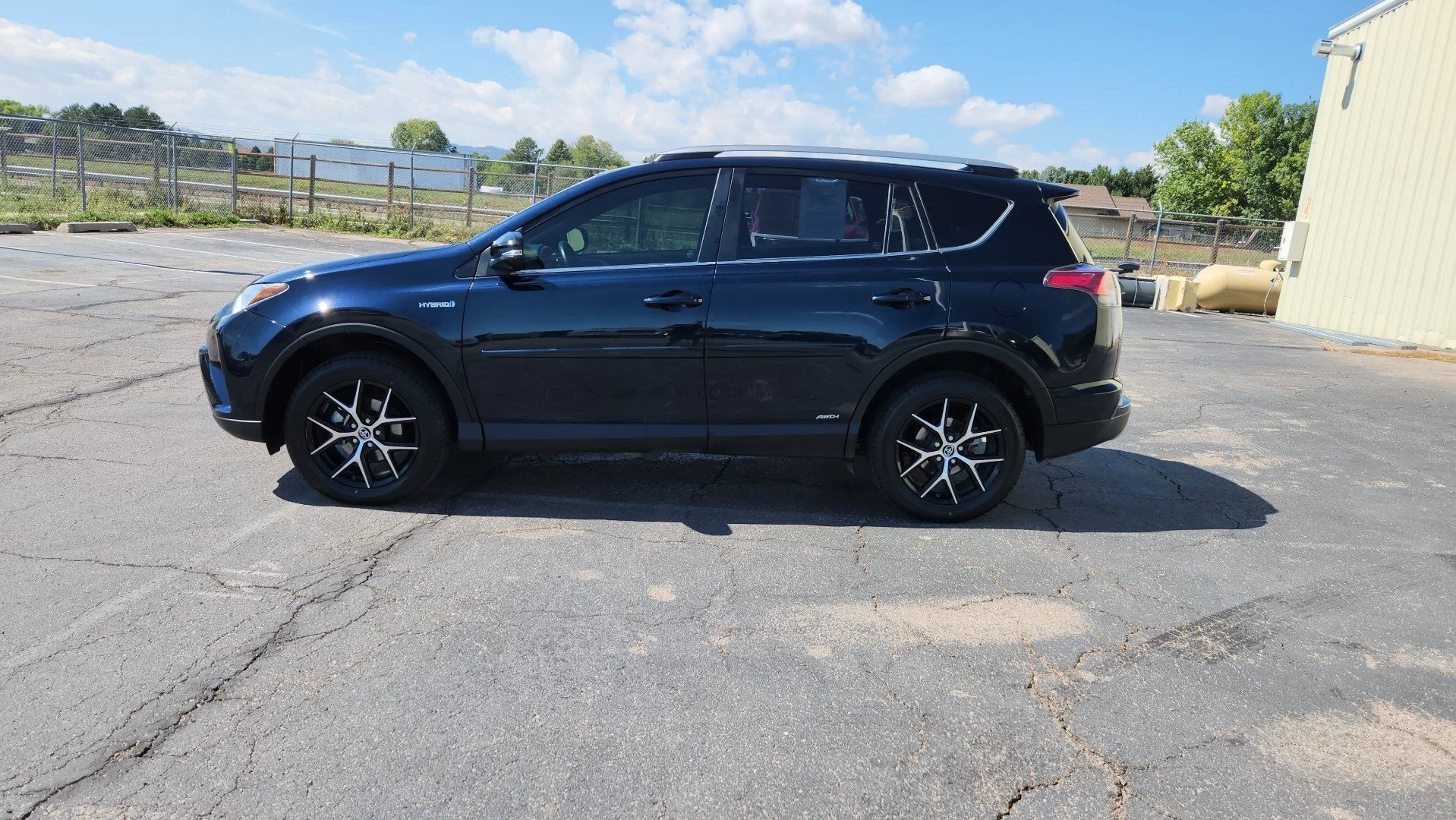 Certified Used 2017 Galactic Aqua Toyota SE image 4