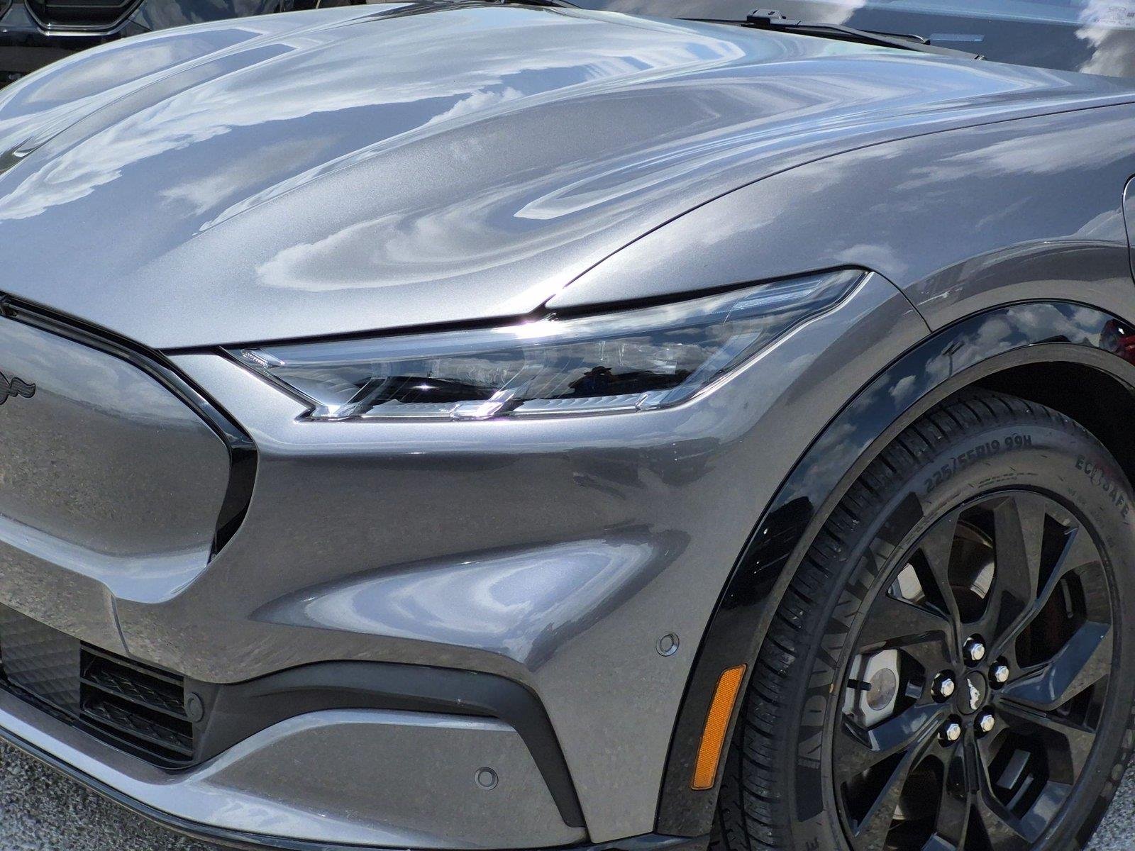 Used 2023 Carbonized Gray Metallic Ford Premium image 9