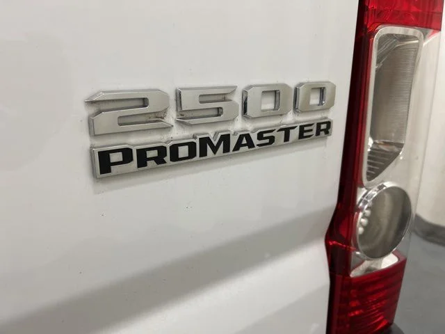 Used 2025 White Ram Base image 22