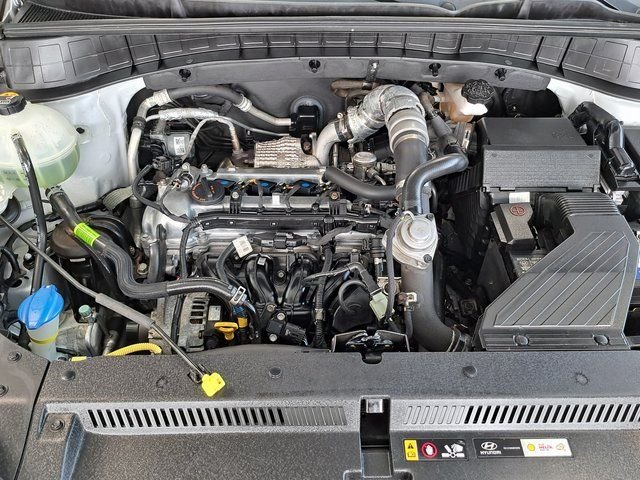 Used 2018 Silver Hyundai Limited image 34