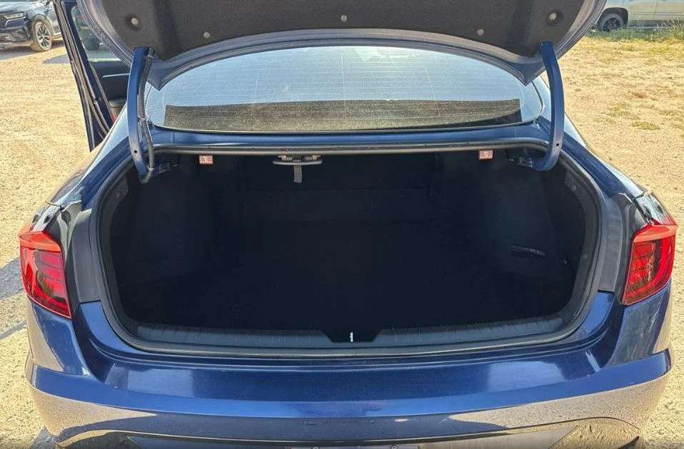 Used 2020 Blue Hyundai SEL image 10