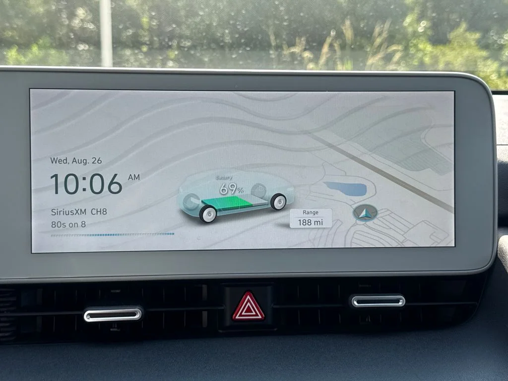 Used 2023 Cyber Gray Hyundai SEL image 26