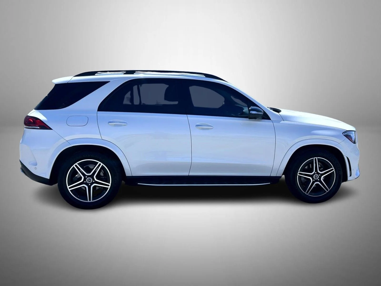Used 2022 White Mercedes-Benz GLE 350 image 4