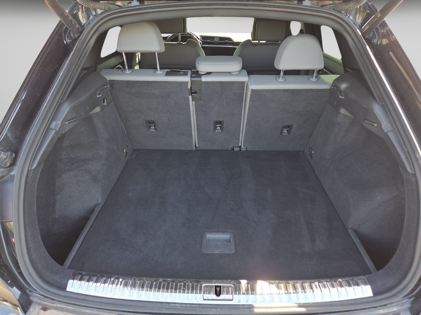 Used 2022 Black Metallic Audi Premium image 28