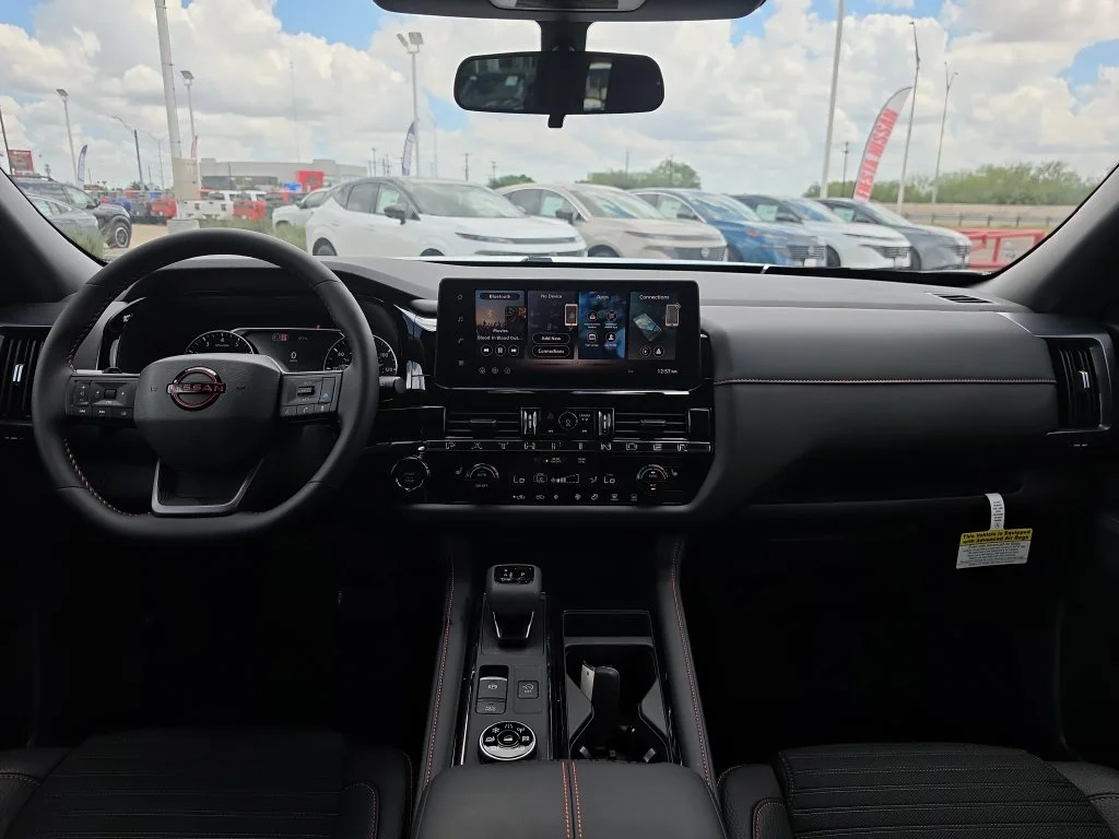 New 2026 Everest White Pearl TriCoat Nissan Rock Creek® image 10