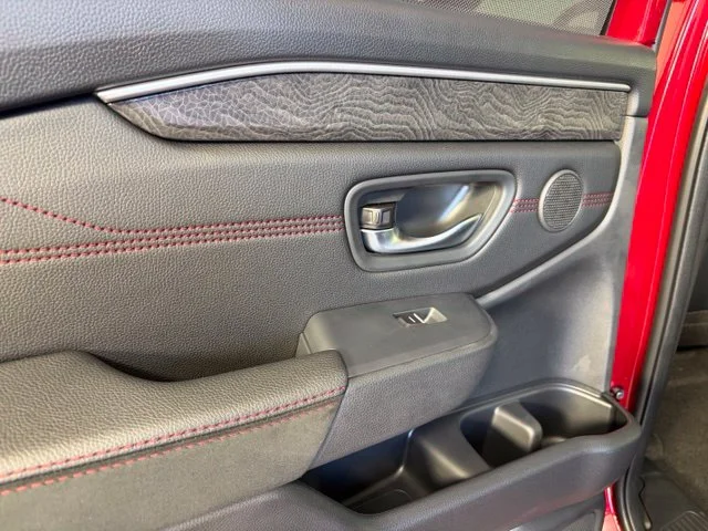 New 2026 Radiant Red Metallic II Honda AWD Black Edition image 21