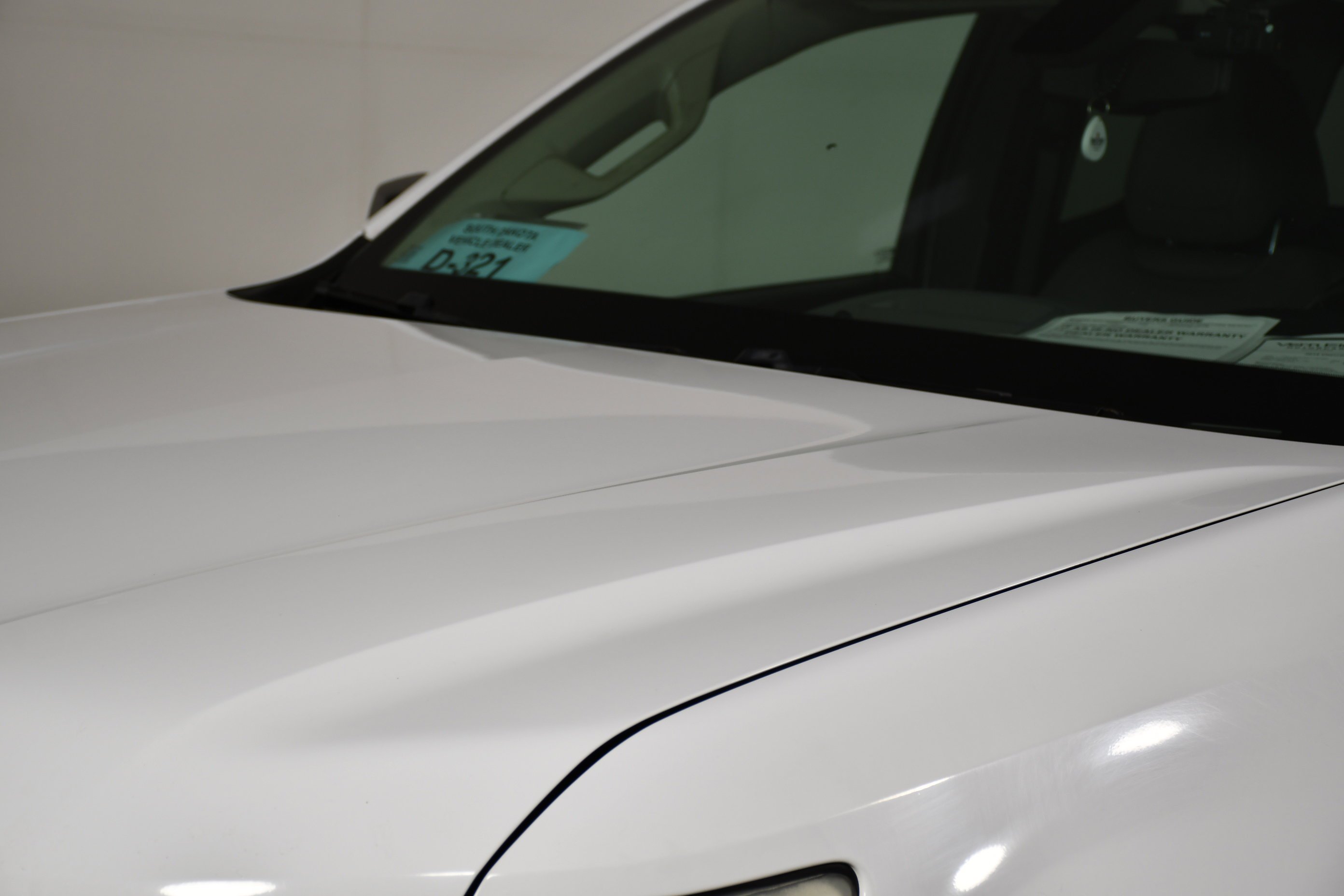 Used 2015 Summit White Chevrolet 2WD WT image 12