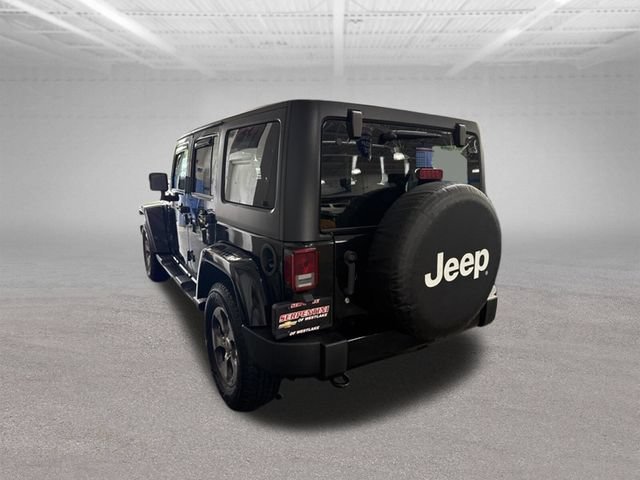 Used 2016 Black Jeep Sahara image 6