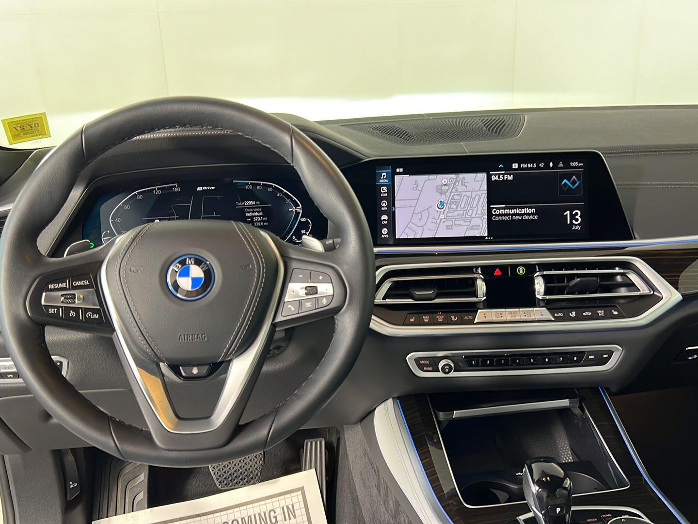 Certified Used 2023 Alpine White BMW xDrive45e image 18