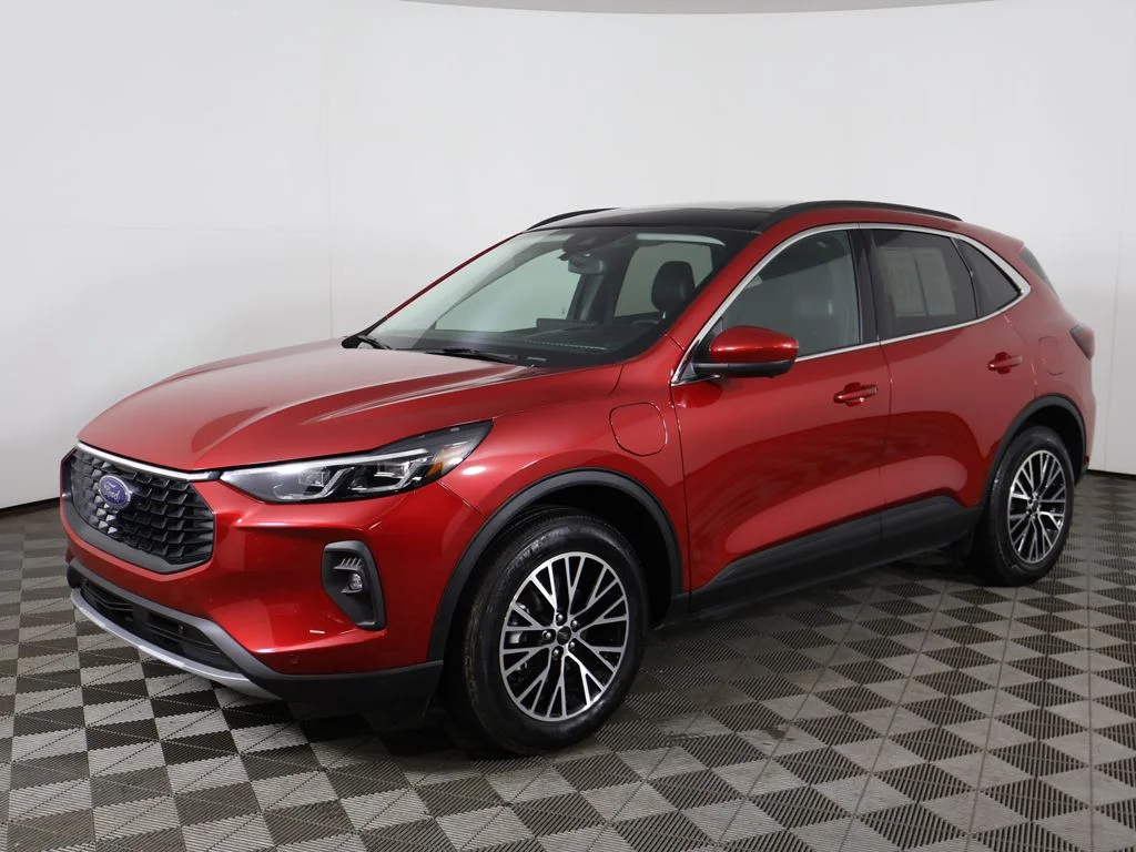 Used 2025 Red Metallic Ford Base image 7