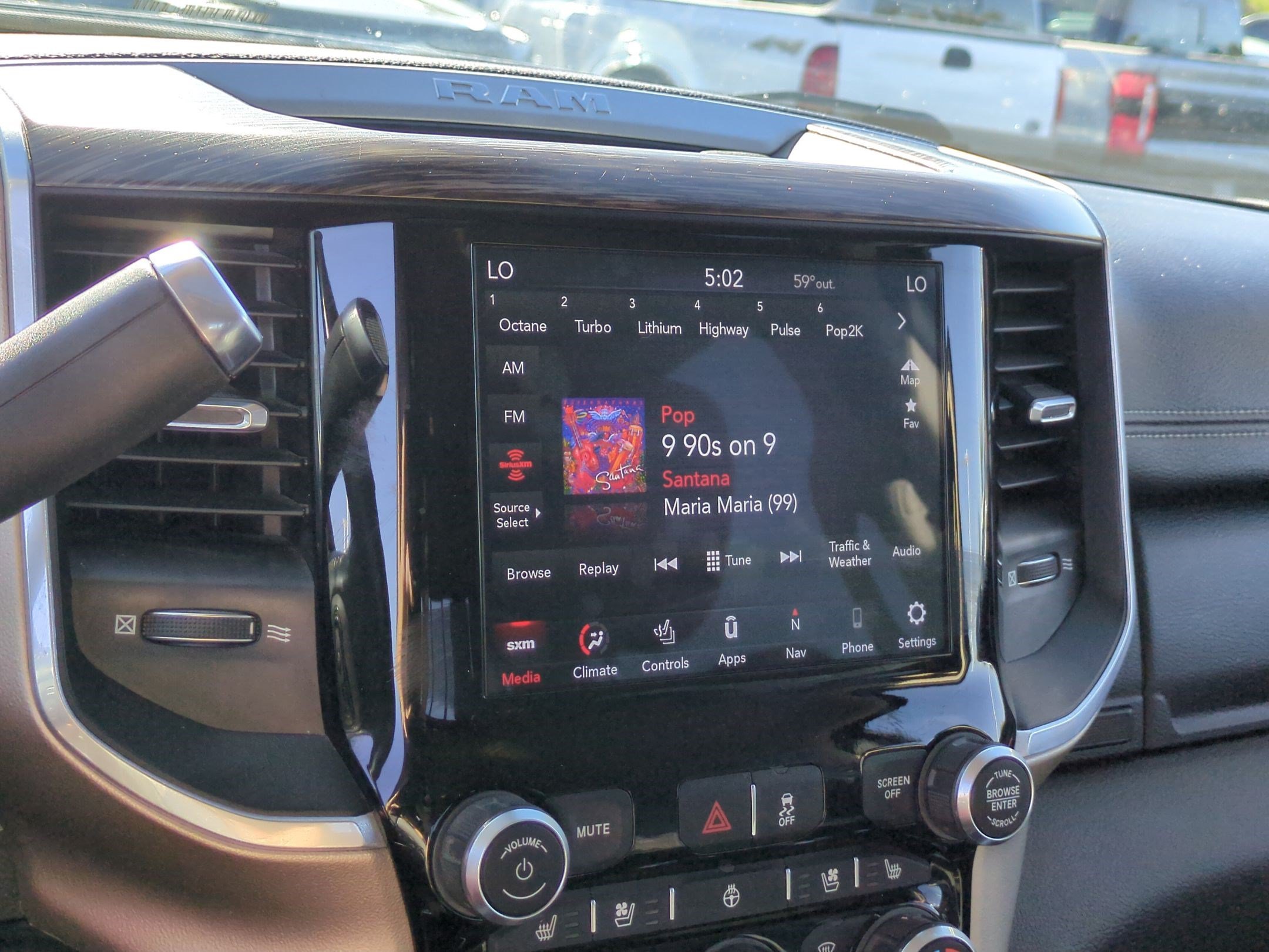 Used 2019 Granite Crystal Clearcoat Metallic Ram Laramie image 22