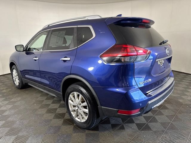 Used 2019 Blue Nissan SV image 6