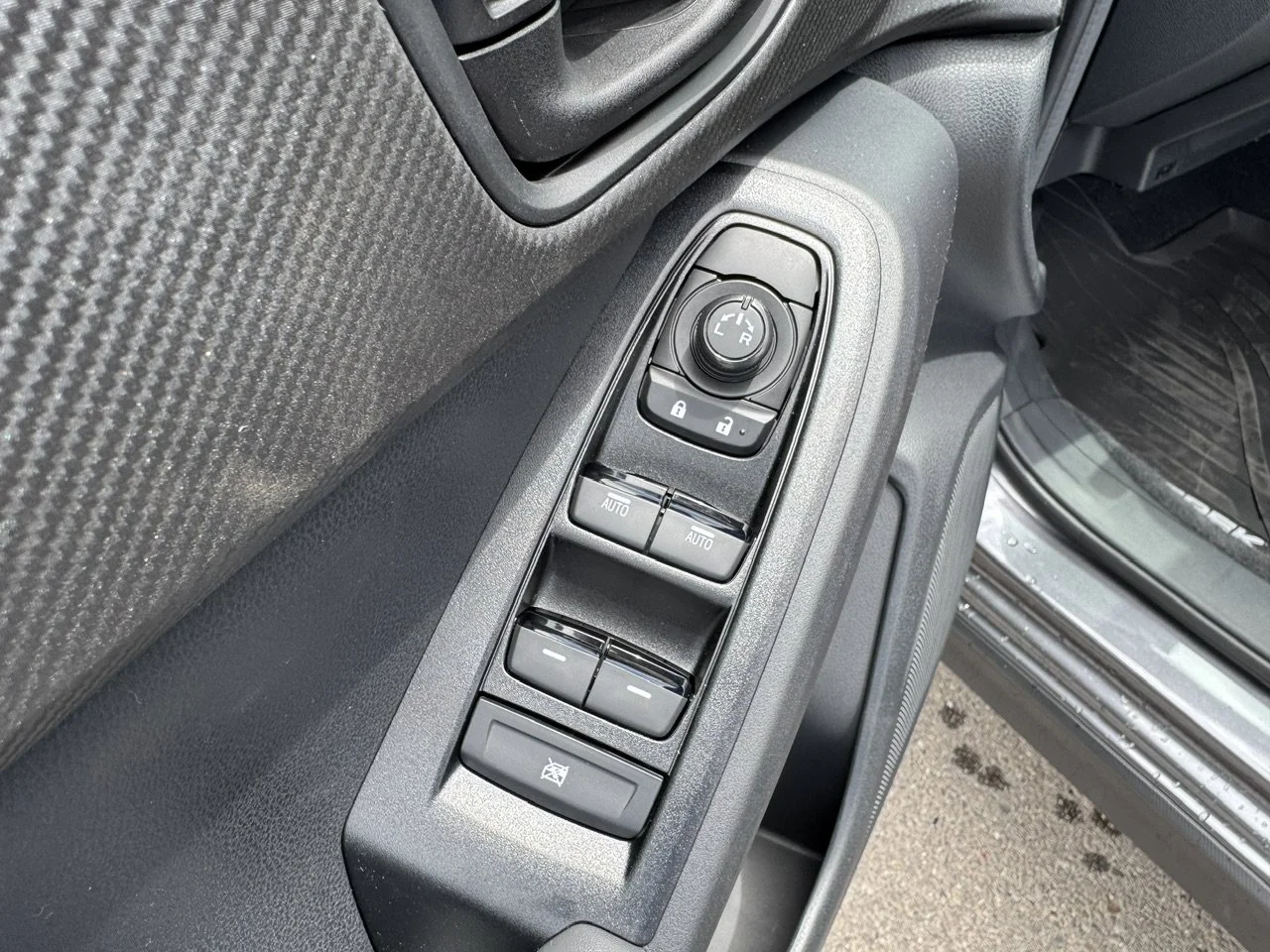 New 2026 Magnetite Gray Metallic Subaru Premium image 10