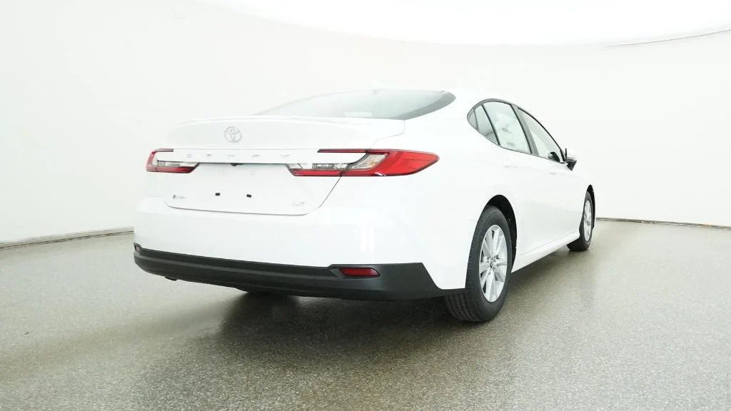 New 2026 Ice Cap Toyota LE image 33