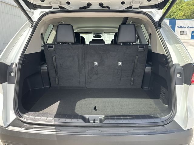 Used 2024 Beige Toyota XLE image 21