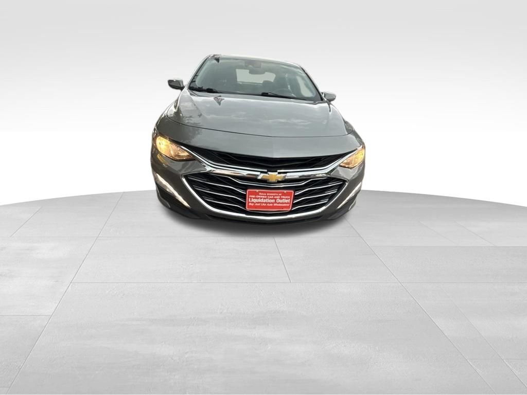 Used 2024 Gray Chevrolet LT image 10