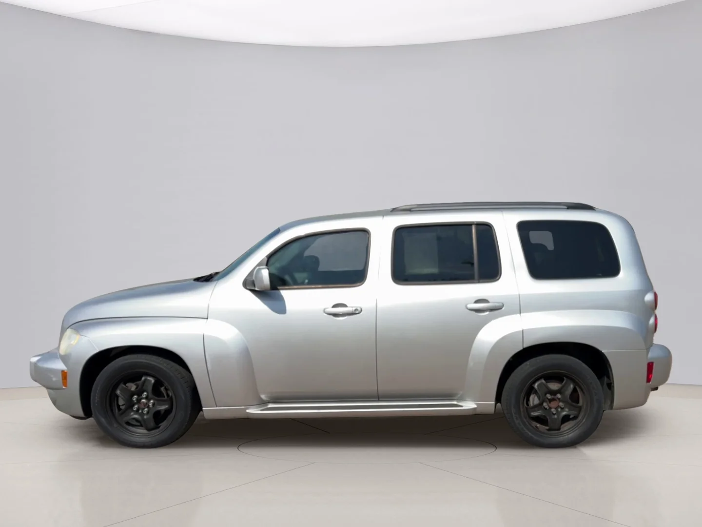 Used 2011 Silver Chevrolet 1LT image 2