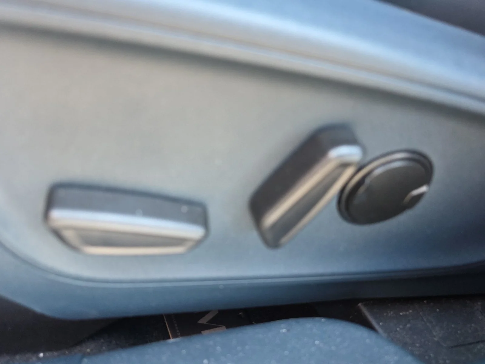 Used 2023 Red Ford Lariat image 13