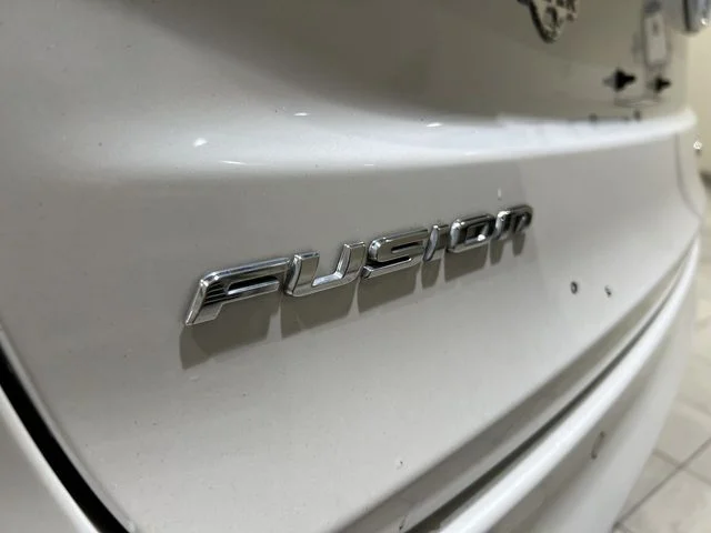 Certified Used 2020 White Ford SE image 25
