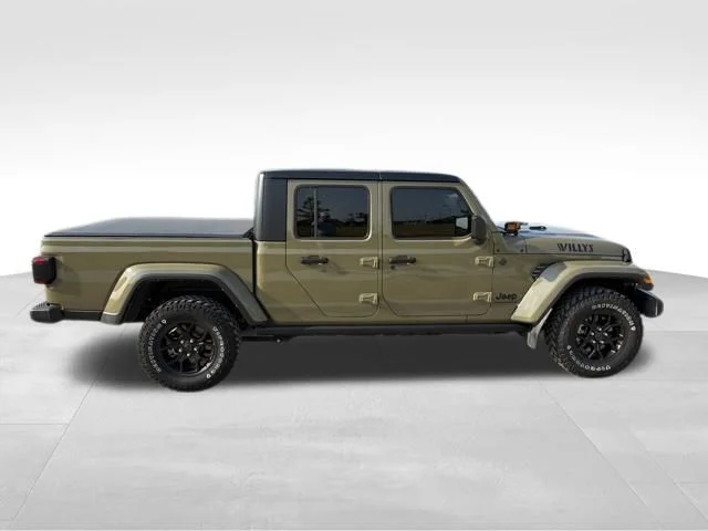 Used 2025 Green Jeep Willys image 2