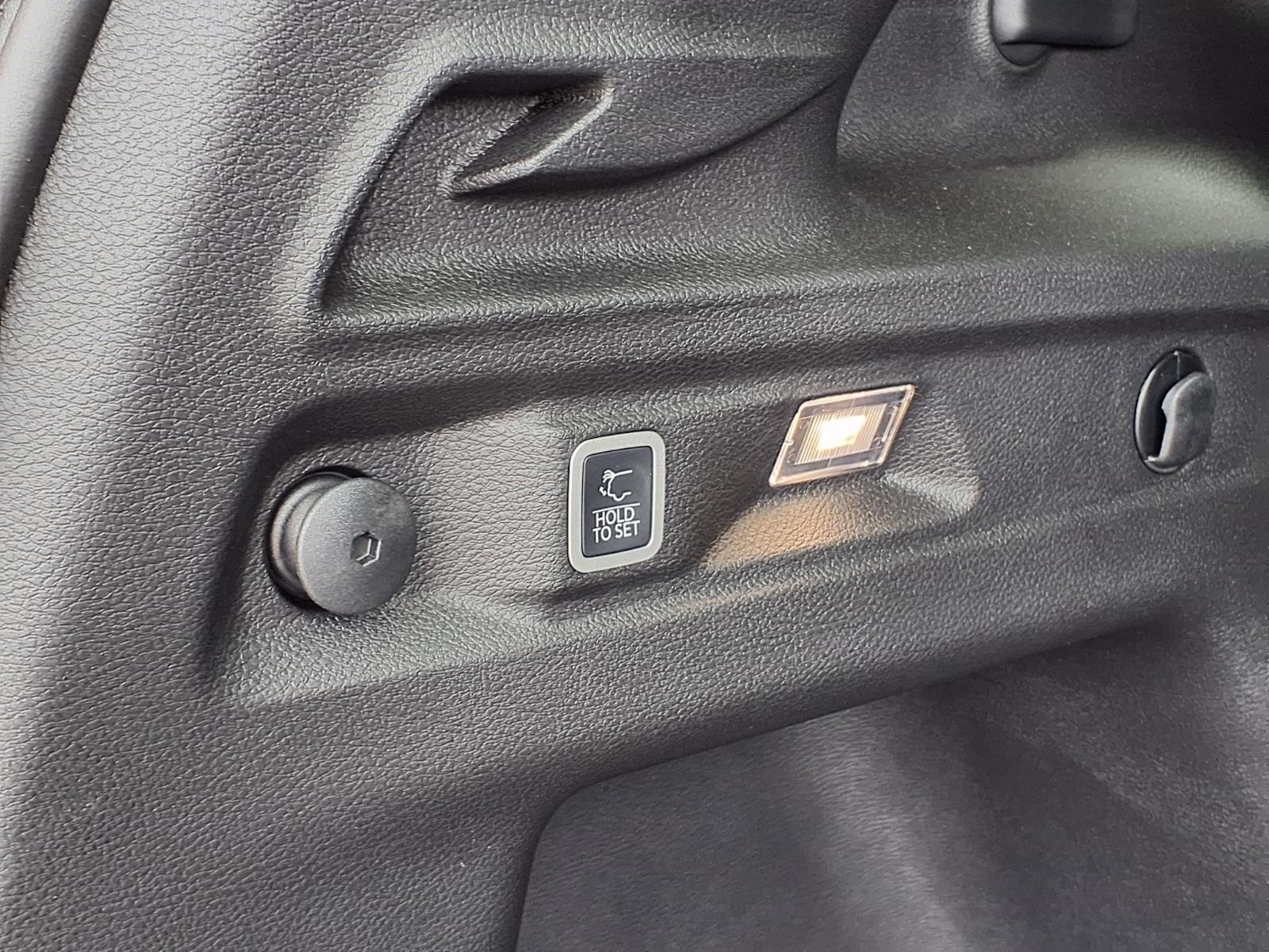New 2026 Diamond Black Crystal Pearl Coat Jeep Altitude image 22
