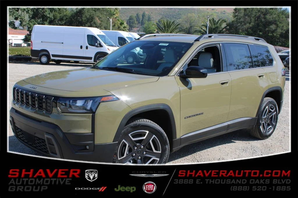 2026 Jeep Cherokee Laredo HEV 4X4's photo