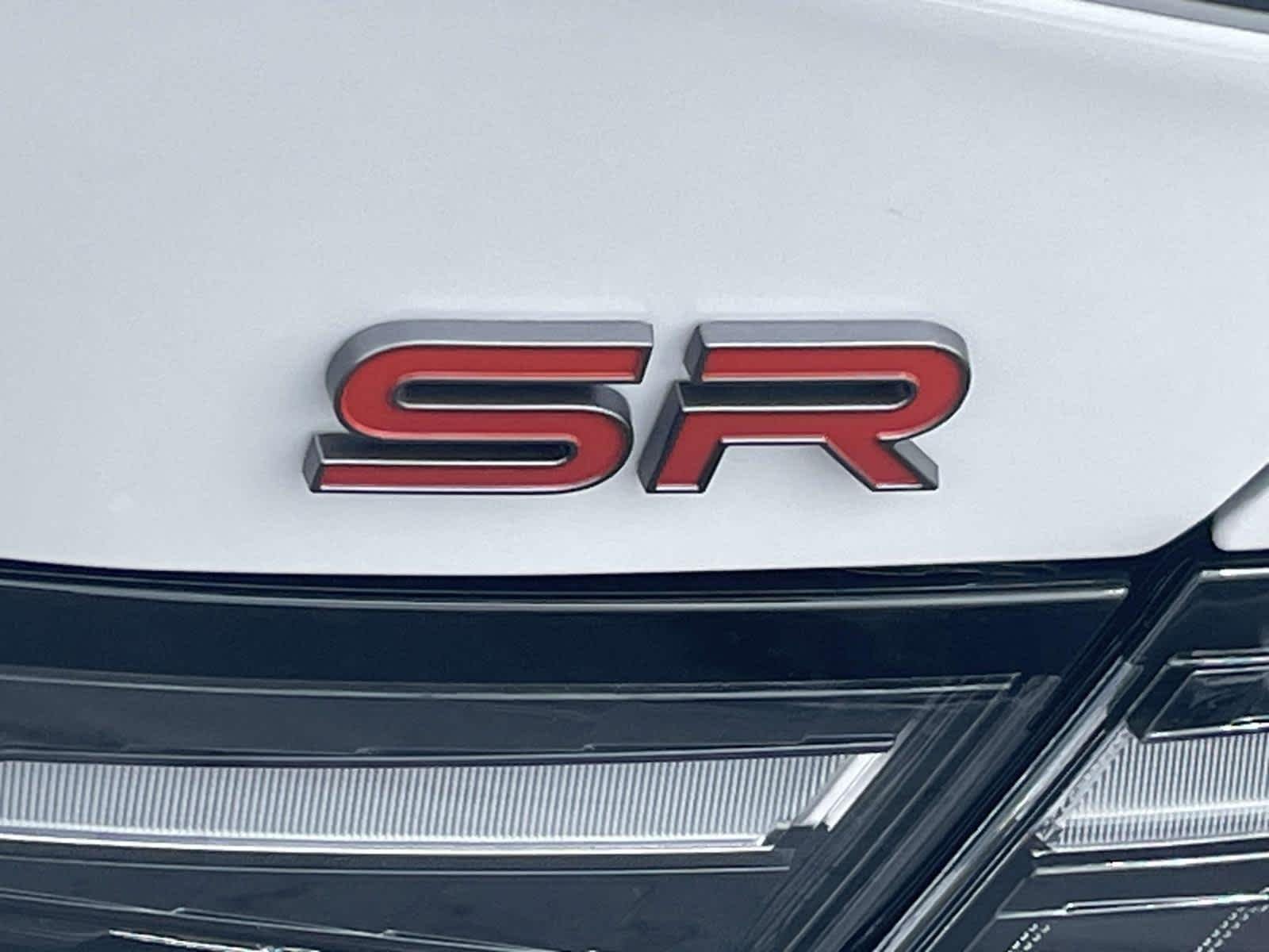 New 2026 Aspen White Tricoat/Super Black Nissan SR image 15