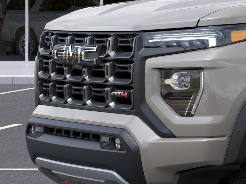 2026 GMC Canyon AT4 - Photo 13