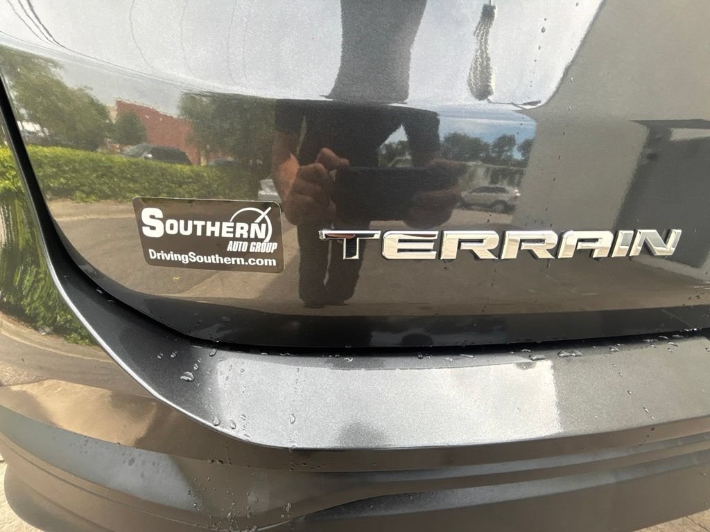 Used 2020 GRAPHITE GRAY METALLIC GMC SLE image 12