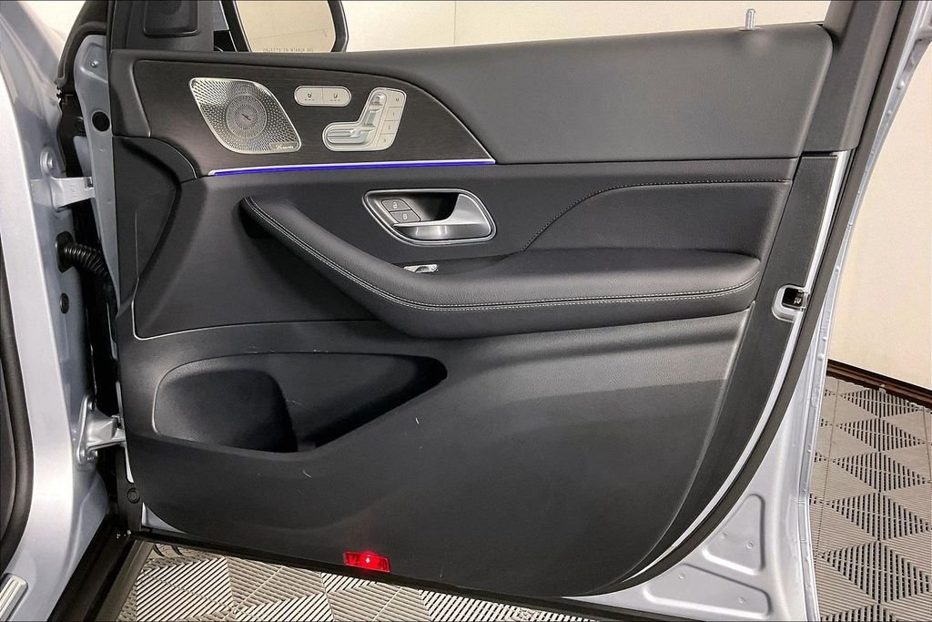 2026 Mercedes-Benz GLS Base - Photo 16