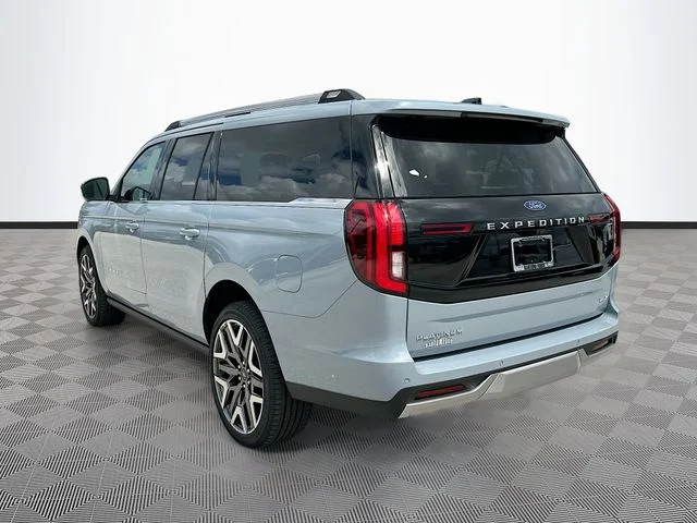 New 2026 Gray Metallic Ford Platinum image 4