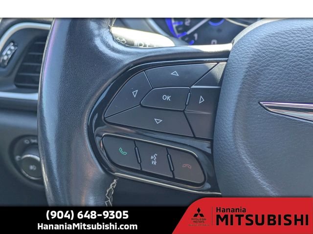 Used 2020 Red Chrysler Touring L image 26