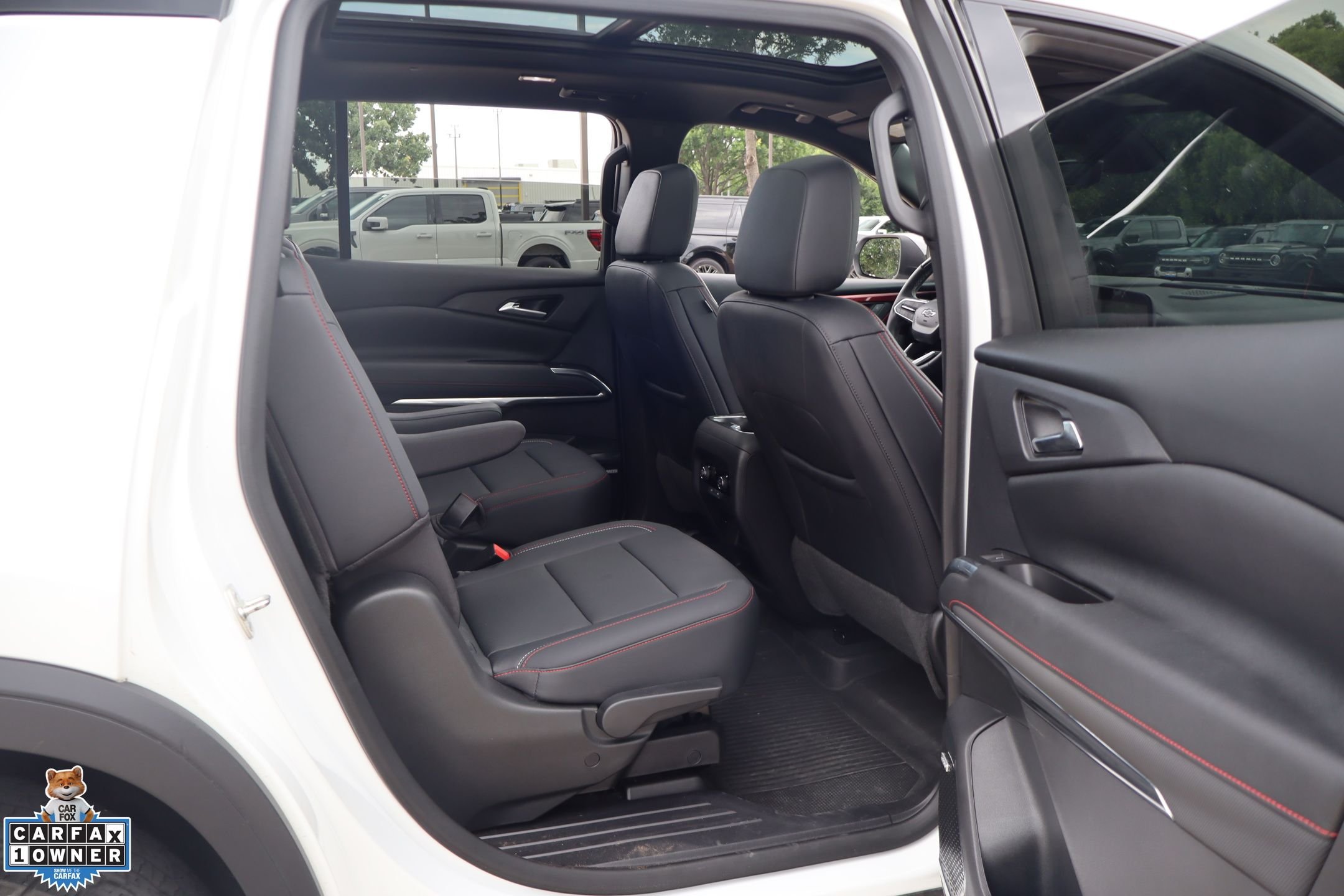 Used 2024 White Chevrolet Z71 image 30