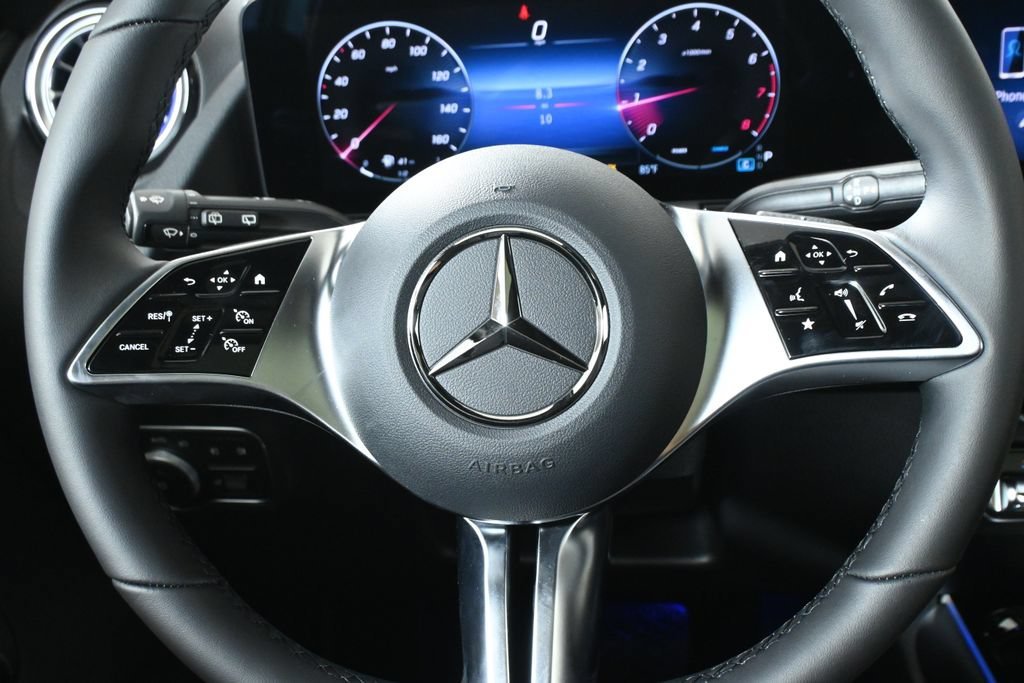 New 2026 Polar White Mercedes-Benz GLA 250 image 56