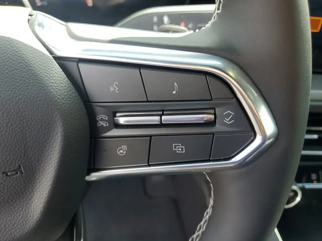 2025 Chevrolet Traverse LT - Photo 31
