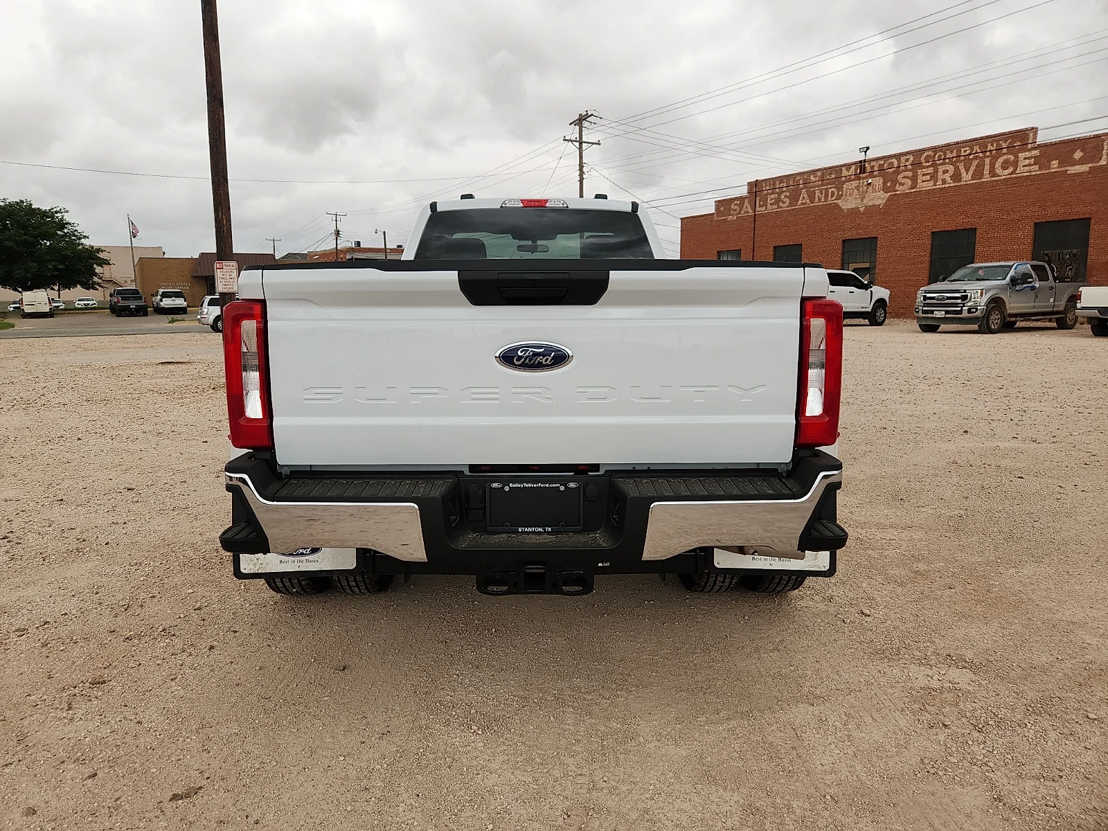 New 2026 Oxford White Ford F-350® XLT image 6