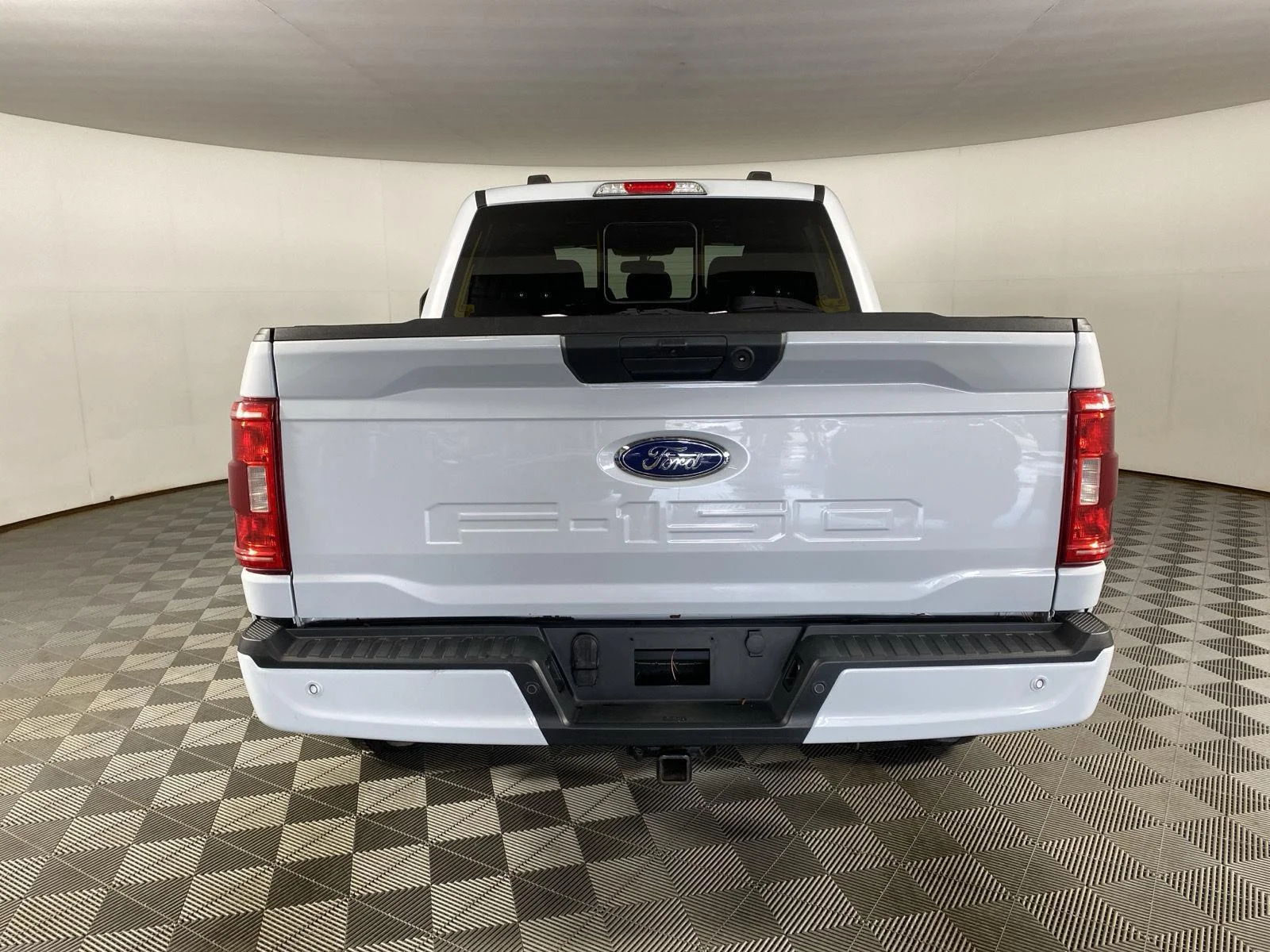 Used 2022 Space White Ford  image 7