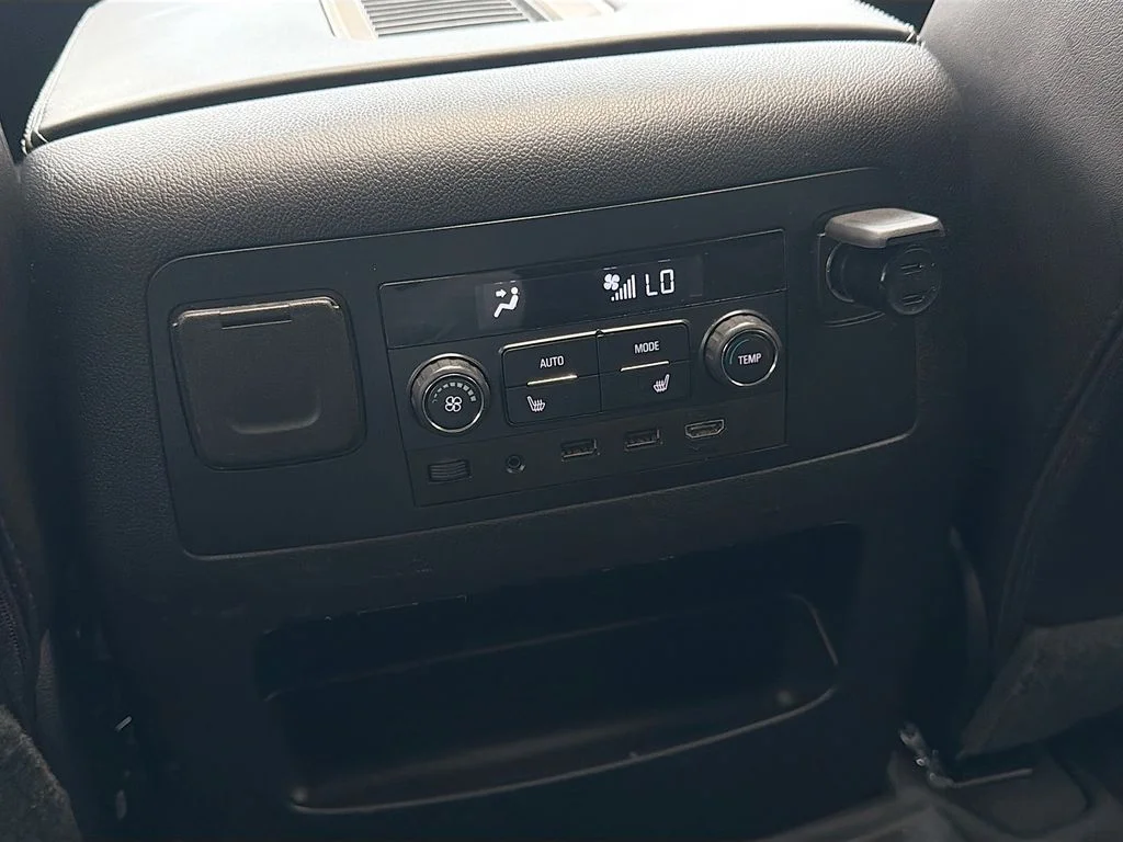 Used 2019 Onyx Black GMC Denali image 28