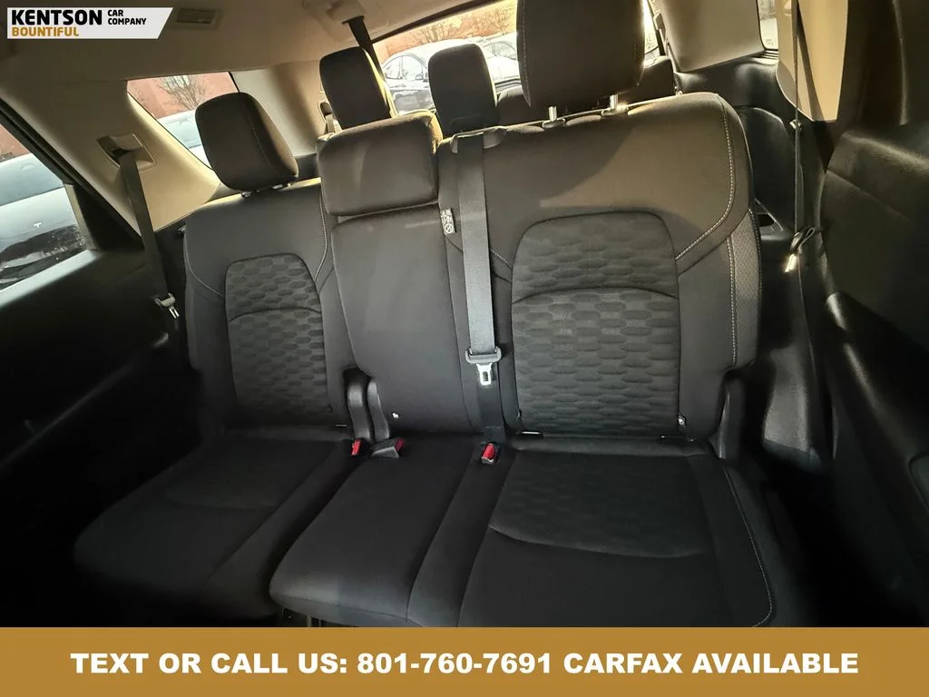 2024 Nissan Pathfinder S - Photo 24