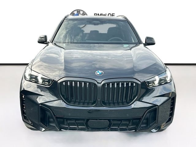 New 2026 Black BMW sDrive40i image 2