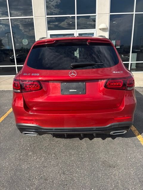 Used 2022 Red Mercedes-Benz GLC 300 image 5