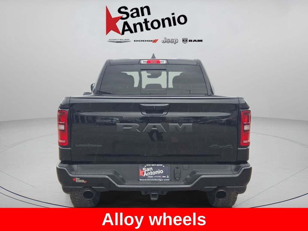 New 2026 Diamond Black Crystal Pearl-Coat Exterior Paint RAM Big Horn/Lone Star image 15