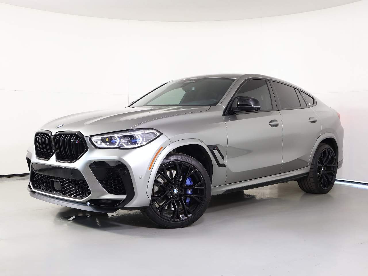 2021 BMW X6 M -'s photo